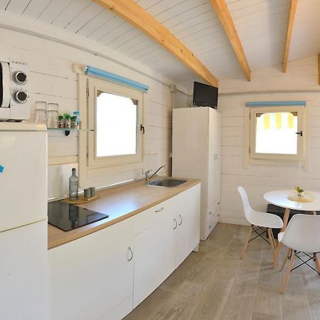 Chiclana-Cabana-Parking-Blue Чиклана де ла Фронтера Екстериор снимка