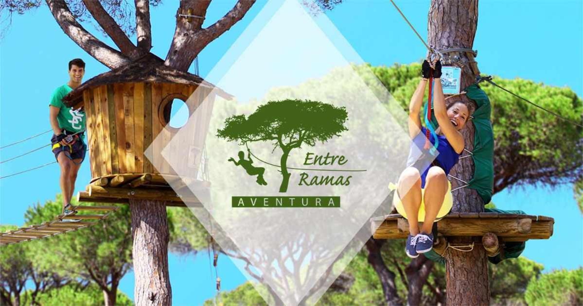 Chiclana-Cabana-Parking-Blue Чиклана де ла Фронтера Екстериор снимка