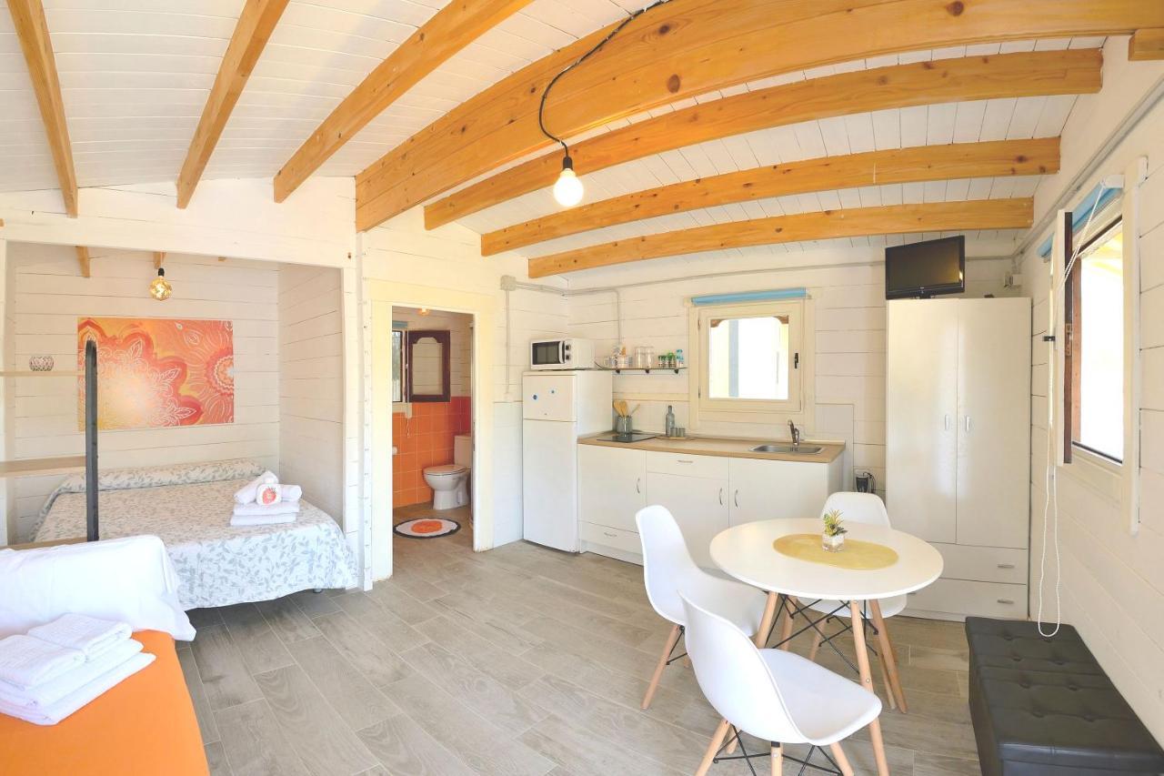 Chiclana-Cabana-Parking-Blue Чиклана де ла Фронтера Екстериор снимка